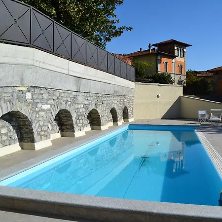 Casa Castellino - By Lovecomo * Μενάτζιο