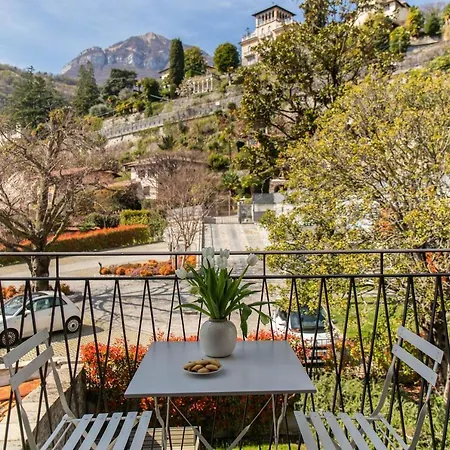 Vakantiehuis Como, Beautiful Palazzo Apartment, View