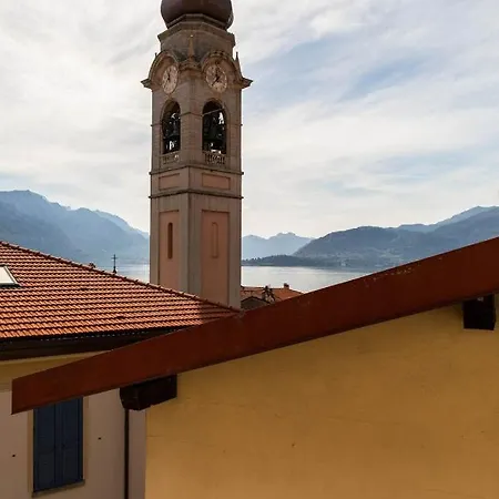 Casa Castellino - By Lovecomo Μενάτζιο